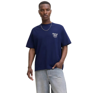 4761565